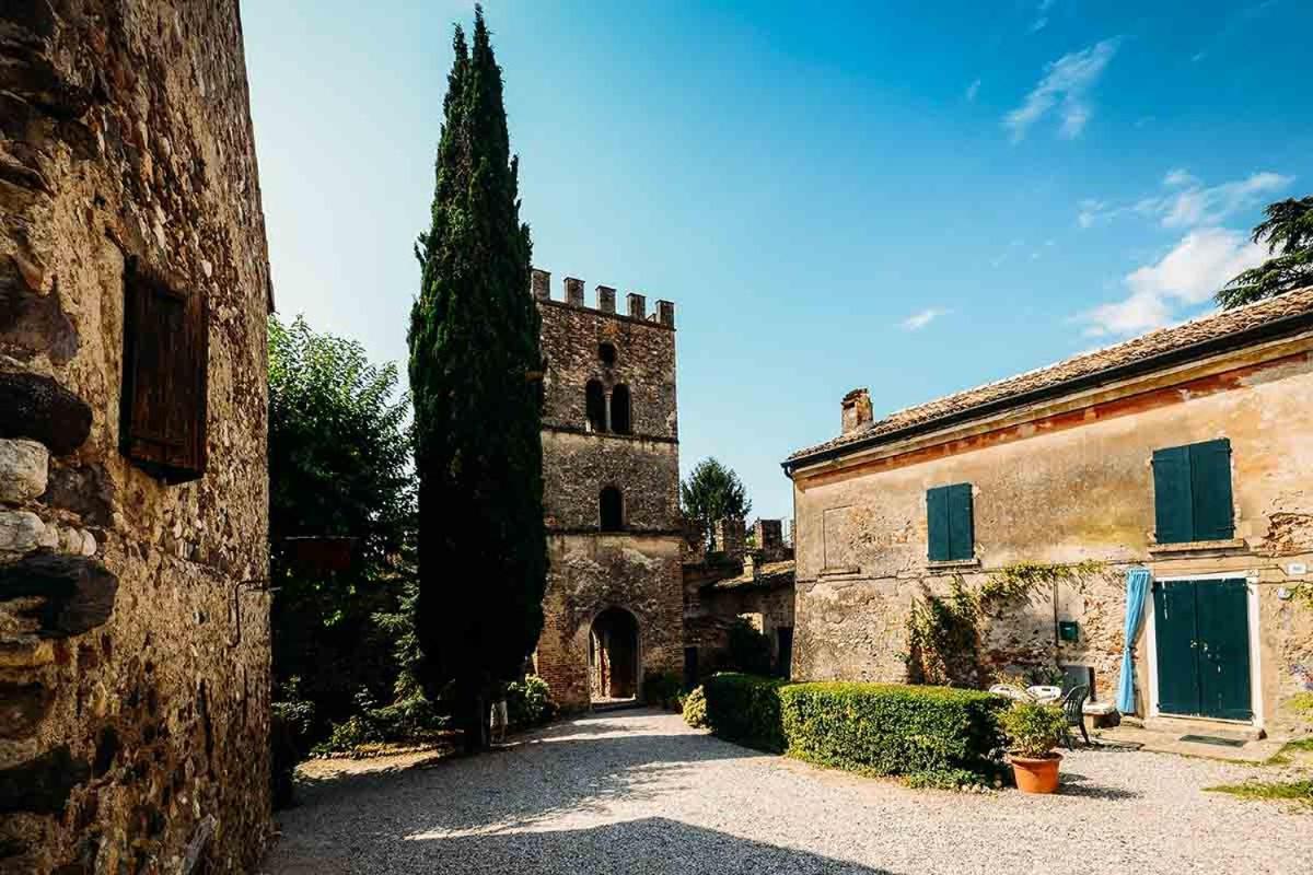 فندق Residenza Al Castello Castellaro  المظهر الخارجي الصورة